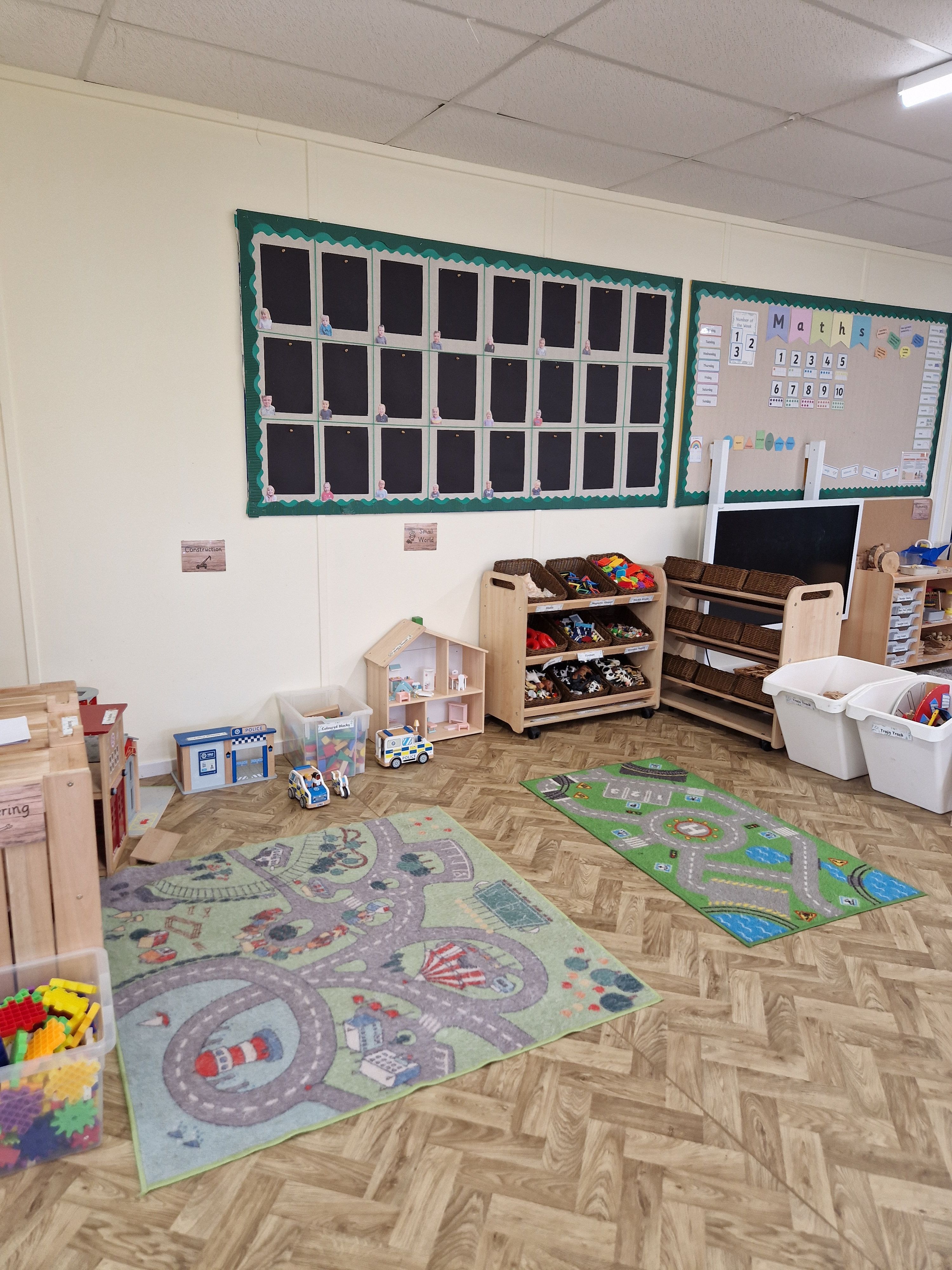 play mats in butterfly room